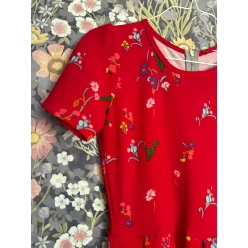 LuLaRoe Red Floral Fit and Flare Short Sleeve Knee Length‎ Dress Size M